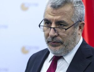 ÖSYM Başkanı Ersoy, sınav süreçlerinde “yapay zeka” kullanımının yol haritasını açıkladı