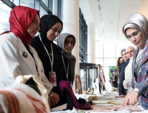 Emine Erdoğan Siirtli kadınlarla bir araya geldi