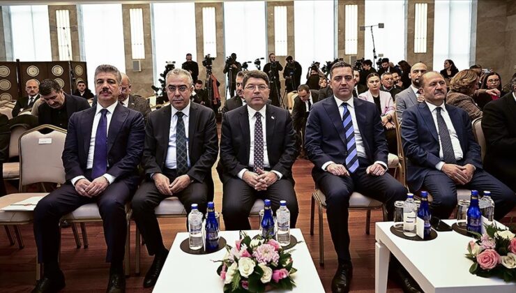 Yeni Anayasa Genel Değerlendirme Çalıştayı” Cumhurbaşkanlığı Külliyesi’nde yapıldı