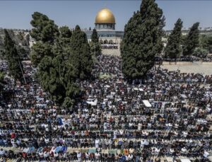 Hamas’tan İsrail’in saldırılarına karşı düzenlenecek “Öfke Cuması”na katılım çağrısı