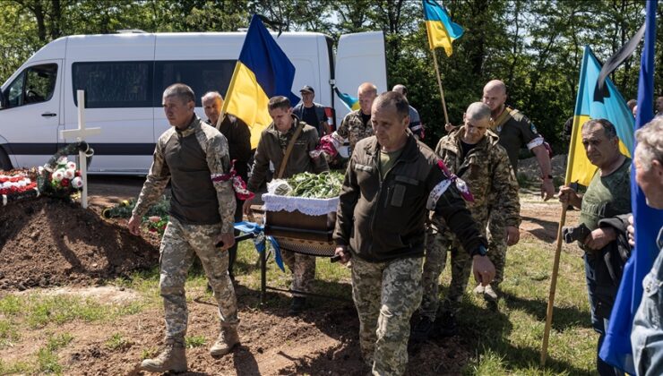 Ukrayna: Rusya’daki 563 askerimizin cenazelerini ülkeye getirdik