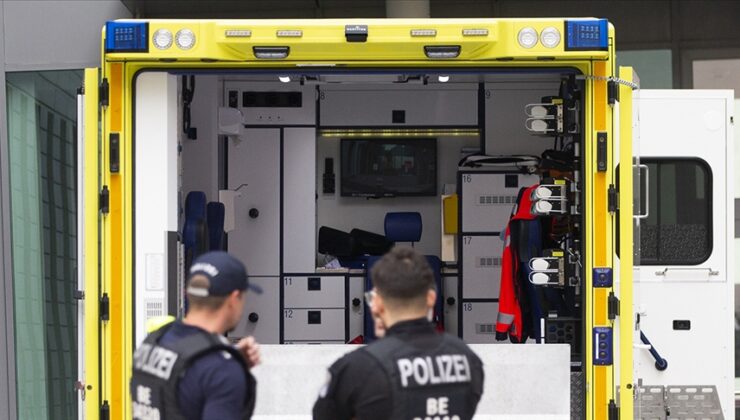 Almanya’da küçük uçak düştü, 2 kişi yaralandı