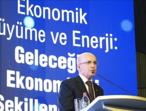 Hazine ve Maliye Bakanı Şimşek: Enflasyonda yılı yüzde 44-45 ile kapatırsak 20 puana yakın düşüş olacak