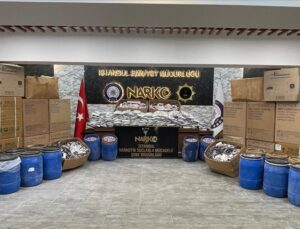 İstanbul’da düzenlenen operasyonda 4,5 milyon sentetik ecza hap ele geçirildi