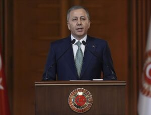 Bakan Yerlikaya’dan kazaya müdahale ederken kamyonun çarptığı polisin sağlığına ilişkin açıklama