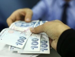 Yaşlı ve engelli aylıkları hesaplara yatırıldı