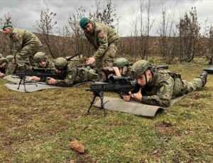 Mehmetçikten Kosovalı askerlere keskin nişancı eğitimi