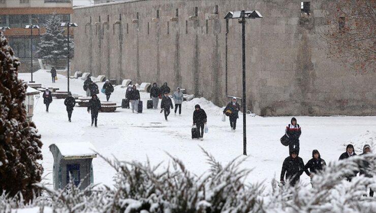 İç Anadolu’da kar etkili oluyor