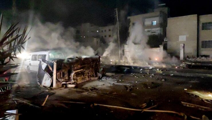 Suriye’nin Münbiç ilçesinde bomba yüklü araçla düzenlenen terör saldırısında 7 sivil öldü