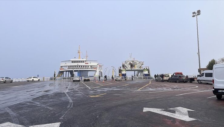 Çanakkale Boğazı sis nedeniyle transit gemi geçişlerine kapatıldı