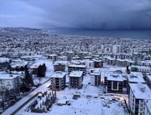 Yurdun çeşitli bölgelerinde kar yağışı etkisini sürdürüyor
