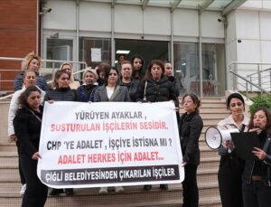 İzmir’de işten çıkarılan belediye işçilerinden CHP Genel Merkezi’ne yürüme kararı
