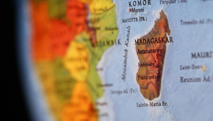 Fransa, sömürgesi Mayotte’de doğuştan gelen vatandaşlık hakkını sınırlandırıyor