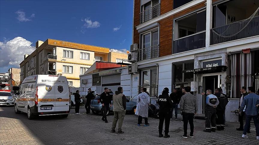 Aydın’da evinde çıkan yangında eşi ve 2 çocuğu ölen itfaiye eri gözaltına alındı