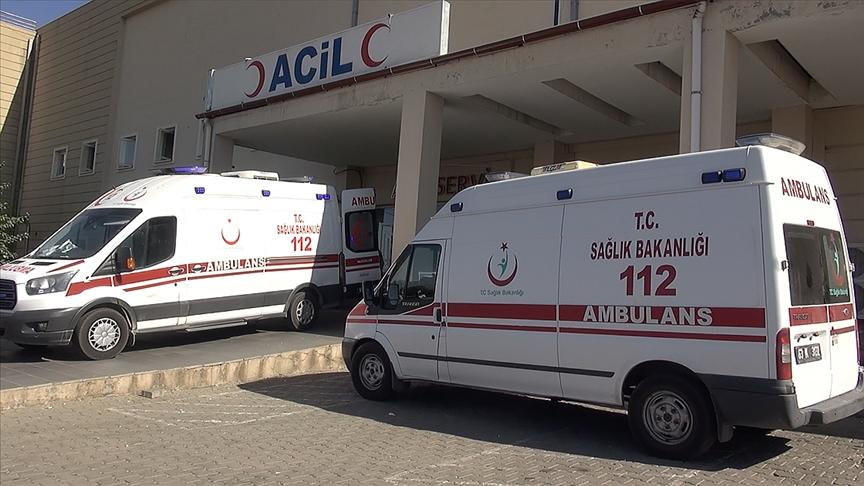 Şanlıurfa’da öğretmenleri taşıyan minibüslerin çarpıştığı kazada 28 kişi yaralandı
