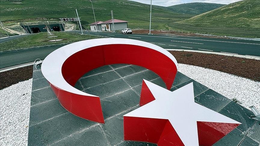 Sürücülere nefes aldıran Aşık Şenlik Tüneli’nden 6 ayda 70 bin araç geçti