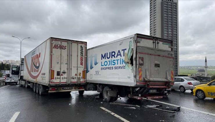 Avcılar’da zincirleme trafik kazası ulaşımı aksattı