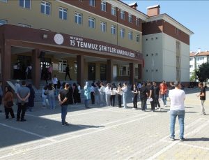 YKS’nin ilk oturumu TYT başladı