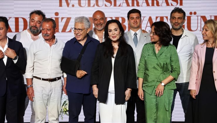 Türkan Şoray, kendisine duyulan sevgiyi “sinema büyüsü” sözleriyle açıkladı