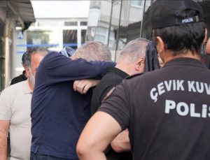 İstanbul’da hastanede “haksız kazanç” sağladıkları iddia edilen 10 zanlı adliyede