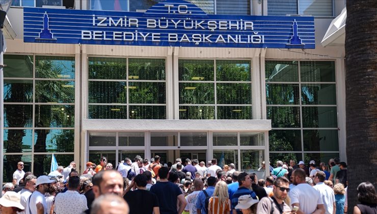 İzmir Büyükşehir Belediyesinde 1000’den fazla işçinin işten çıkarılması kararlaştırıldı