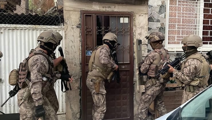 İzmir merkezli 9 ilde terör örgütü DEAŞ operasyonunda 14 şüpheli yakalandı