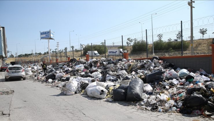 İzmir’de Ayakkabıcılar Sitesi’nde atık yığınları oluştu