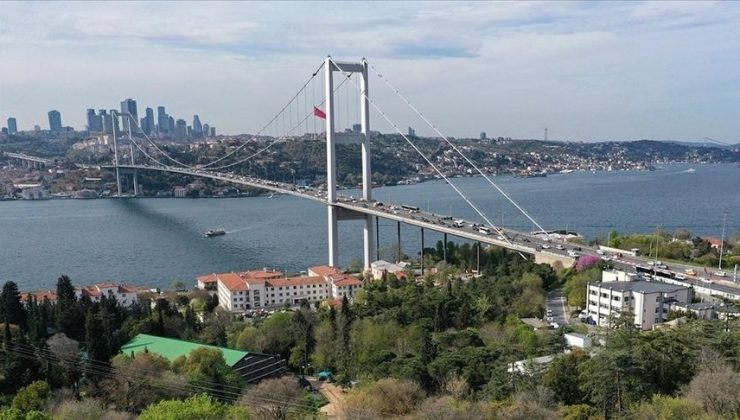 İstanbul Boğazı’nda gemi trafiği çift yönlü askıya alındı
