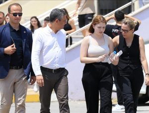 YKS’ye giren Ferdi Zeyrek’in kızı Nehir’i sınav yerine CHP Genel Başkanı Özel götürdü