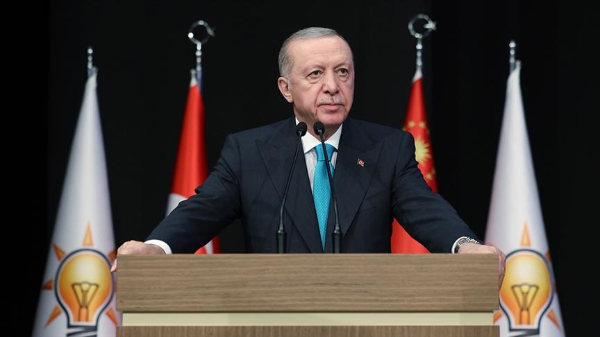 Cumhurbaşkanı Erdoğan: Mizah kisvesiyle yapılan açık bir kışkırtmadır, alçakça bir provokasyondur