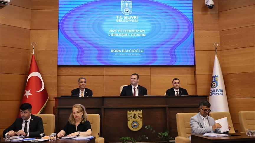 Silivri Belediye Meclisinde taşınmaz kiralama ihalesinin belirlenen tarihten önce yapılması tartışıldı