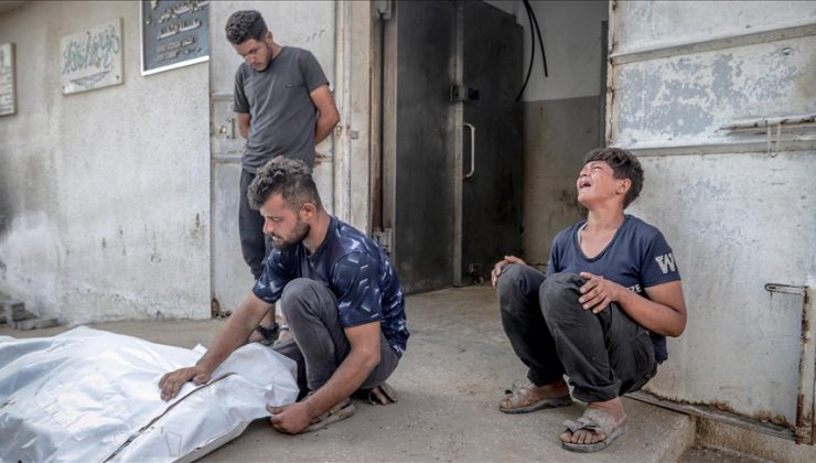 İsrail’in Gazze’ye saldırılarında can kaybı son 24 saatte 130 artarak 58 bin 895’e yükseldi