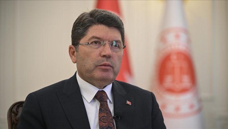 Adalet Bakanı Tunç: Bu tür karanlık geceleri bir daha yaşamamak için her türlü tedbiri almak gerekir