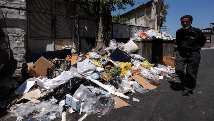 İzmir Konak’ta çöplerin toplanmaması tepkilere neden oluyor
