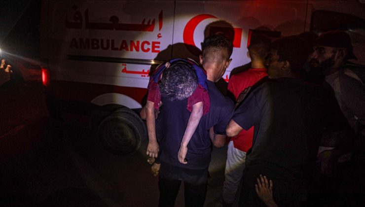İsrail ordusunun Gazze Şeridi’nde sığınmacıların çadırlarını vurması sonucu 4 kişi hayatını kaybetti