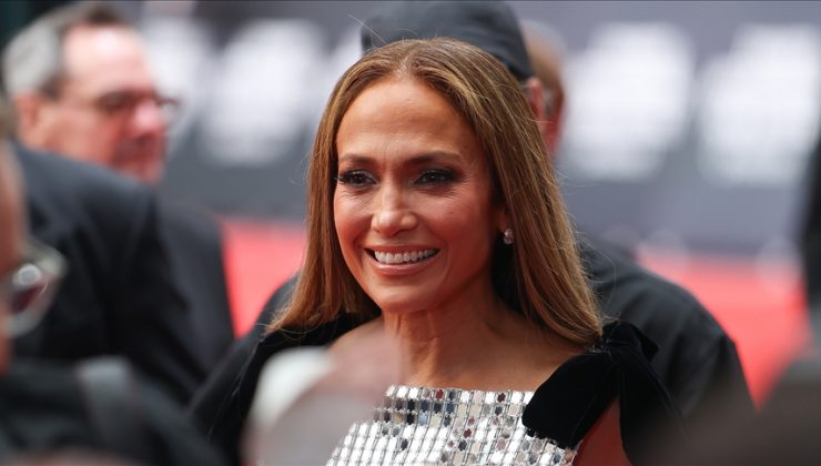 Jennifer Lopez, İstanbul konseri öncesi hayranlarına mesaj gönderdi