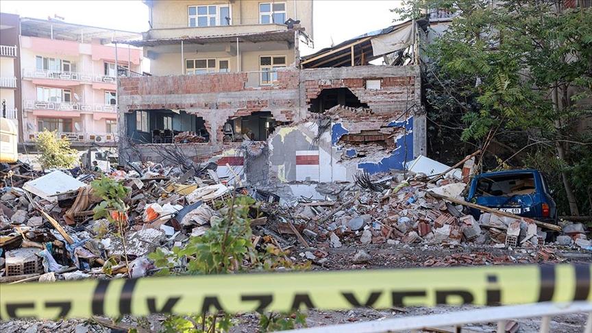 Balıkesir’de 6,1 büyüklüğündeki depremin ardından 786 artçı sarsıntı kaydedildi