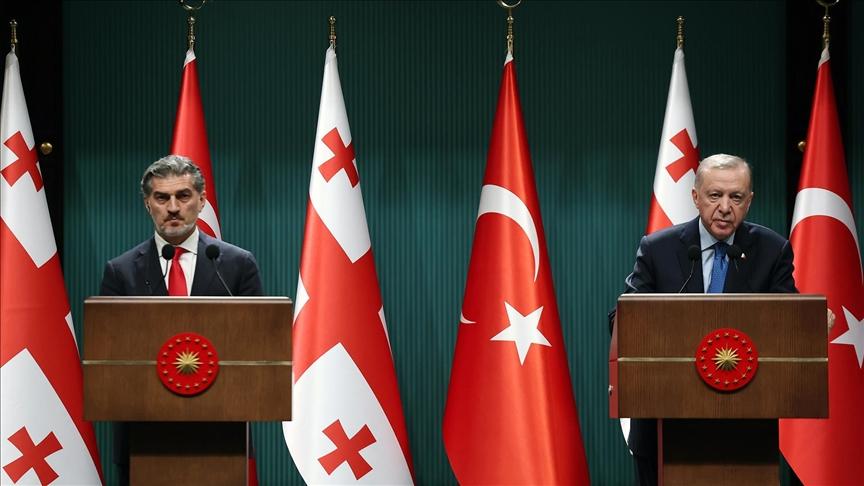 Cumhurbaşkanı Erdoğan: Bakü-Tiflis-Kars Demiryolu’nun tam kapasite çalışmaya başlaması ehemmiyet arz etmektedir