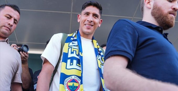 Fenerbahçe’nin ikinci Meksikalısı Edson Alvarez