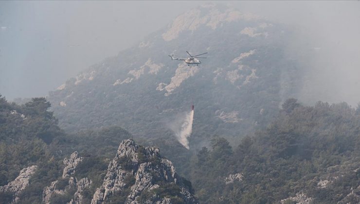 Mersin’in Silifke ve Anamur ilçelerindeki orman yangınlarına müdahale sürüyor