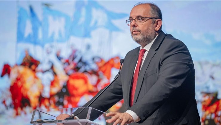 Prof. Dr. Erhan Afyoncu, Türkiye’deki doğum ve nüfus oranlarını değerlendirdi