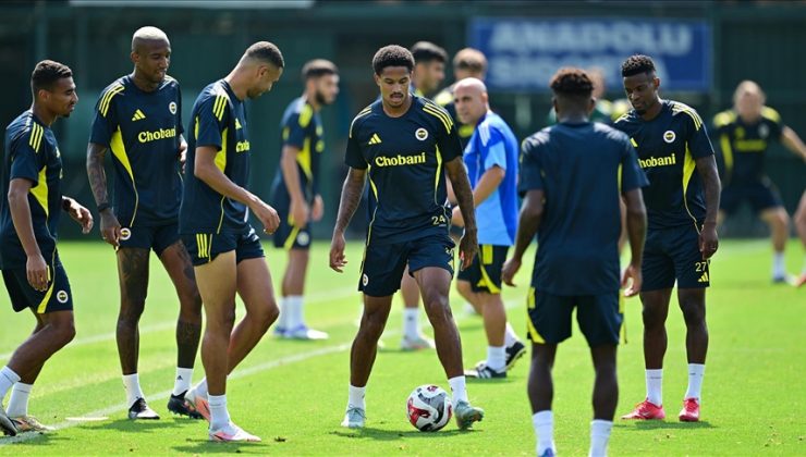Fenerbahçe’nin Benfica maçı kamp kadrosu belli oldu