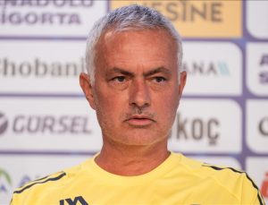 Fenerbahçe teknik direktör Mourinho: Şu anki tek hedefimiz yarınki maç