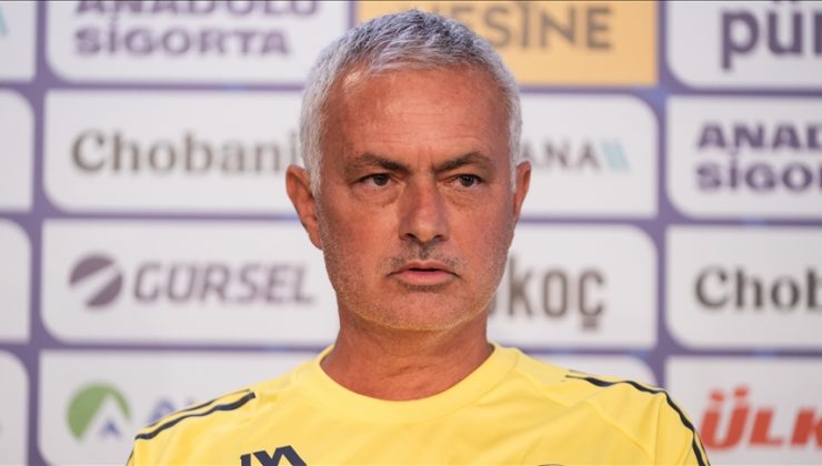 Fenerbahçe teknik direktör Mourinho: Şu anki tek hedefimiz yarınki maç