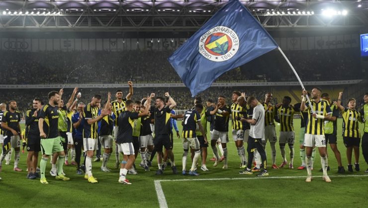 Fenerbahçe’nin Feyenoord galibiyeti Hollanda basınında