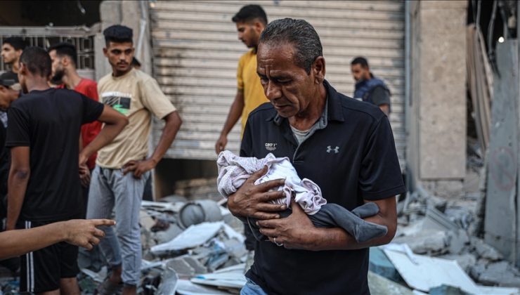 İsrail’in Gazze Şeridi’nin çeşitli yerlerine düzenlediği saldırılarda 5 Filistinli hayatını kaybetti
