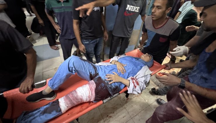 İsrail’in Gazze’de Nasır Hastanesi’ne düzenlediği saldırıda aralarında gazetecilerin de olduğu 8 kişi hayatını kaybetti