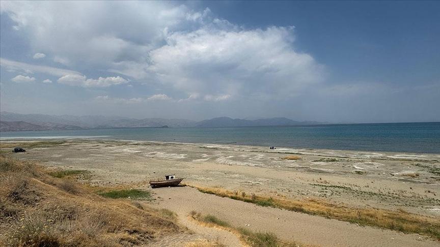 Yetersiz yağışlar ve aşırı buharlaşma Van Gölü Havzası’nı olumsuz etkiledi