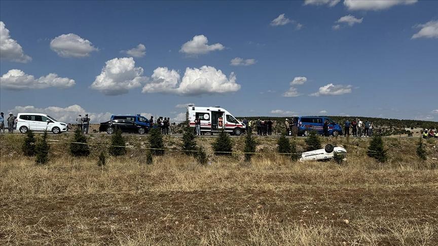 Kütahya’da yol kontrolü yaparken otomobilin çarptığı jandarma trafik personeli şehit oldu