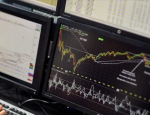 OECD, küresel ekonomide bu yıla ilişkin büyüme tahminini yüzde 3,2’ye yükseltti